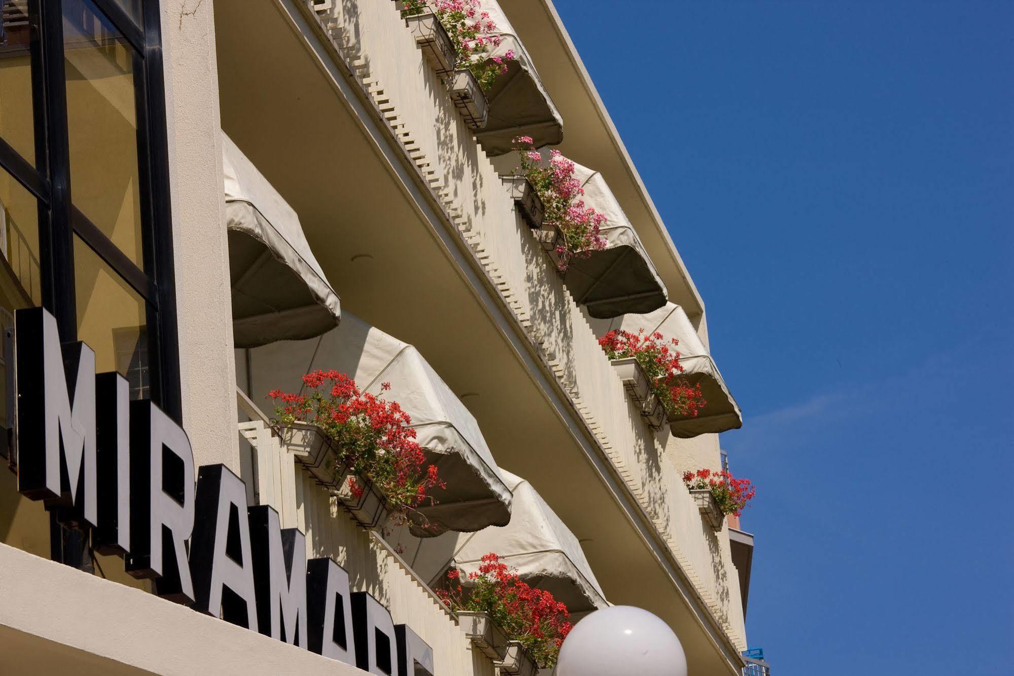 Hotel Miramare Gabicce Mare Kültér fotó